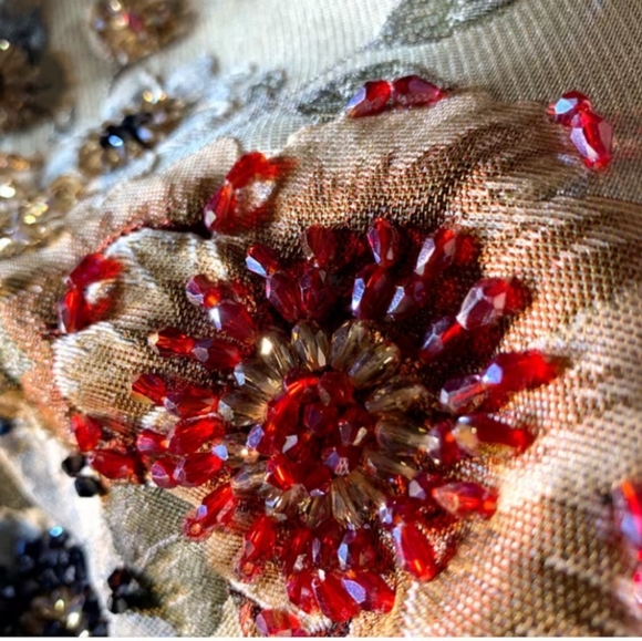 ♥️NWT Stunning Jaquard Embroidery  Beads, Coat. L - Picture 14 of 14